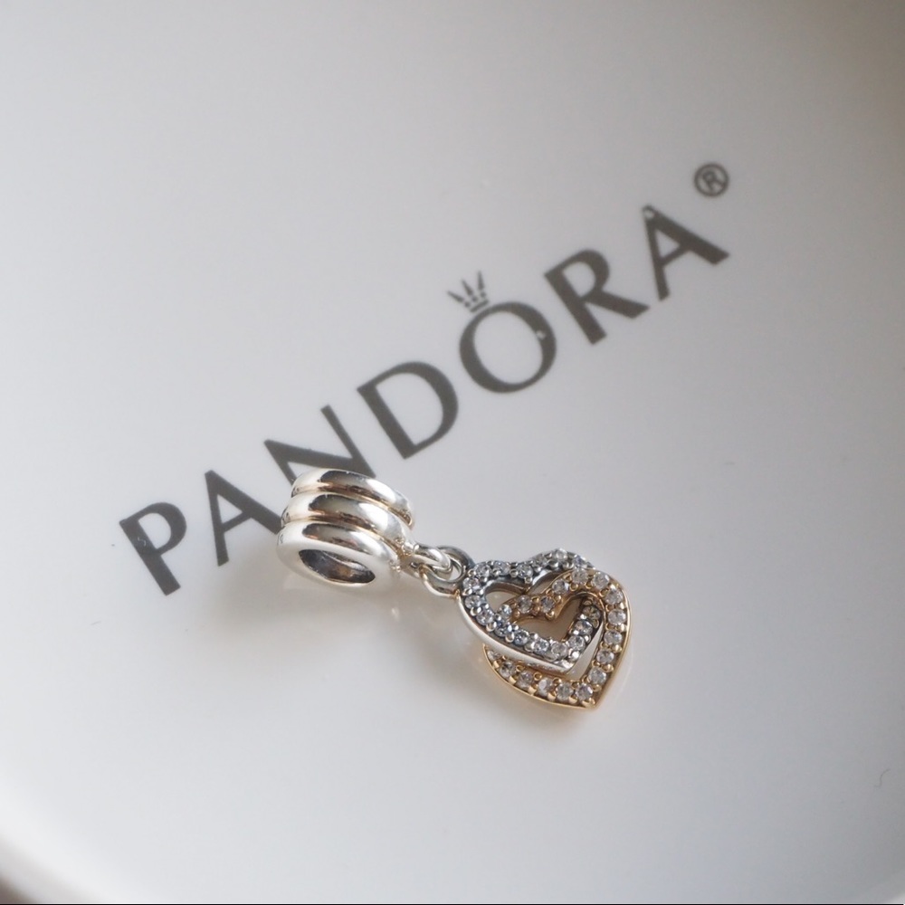 Authentic PANDORA Interlocked Hearts Pendant Charm 792068CZ